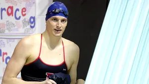 Lia Thomas este prima înotătoare transgender care câştigă finala universitară în Statele Unite 

