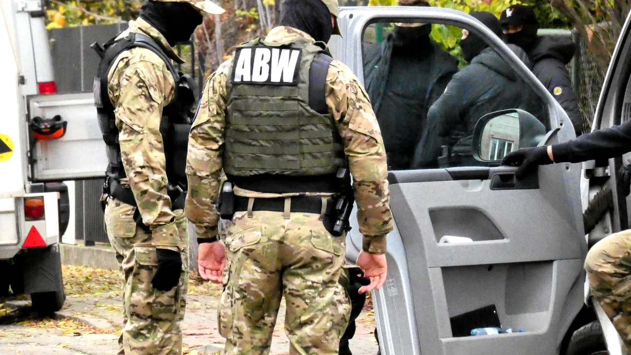 Un adolescent din Polonia este acuzat că a vrut să pună o bombă într-o clădire guvernamentală