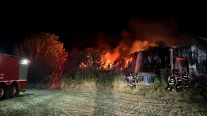 Incendiu într-un depozit cu substanţe chimice în Jilava, judeţul Ilfov