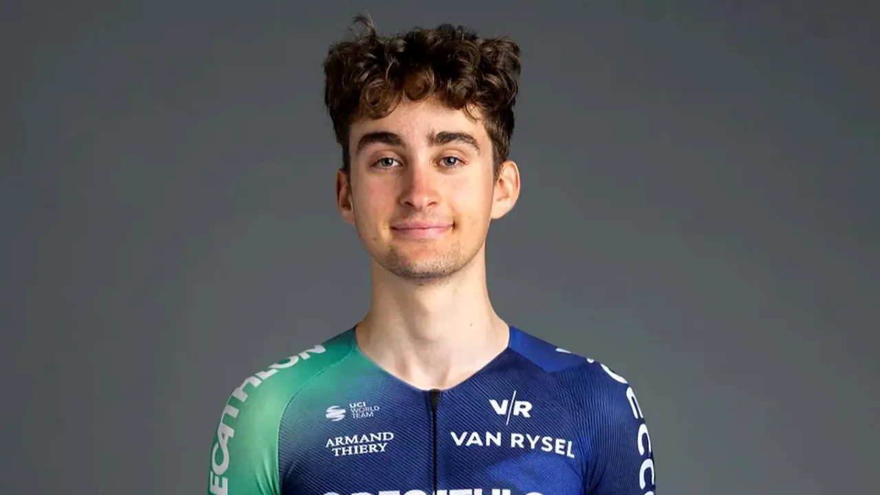 Noua vedetă din ciclismul profesionist, Paul Seixas, urcare impresionantă în clasamentul mondial UCI / Tadej Pogacar rămâne lider