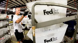 Compania americană de curierat FedEx va prelua TNT Express pentru 4,4 miliarde de euro