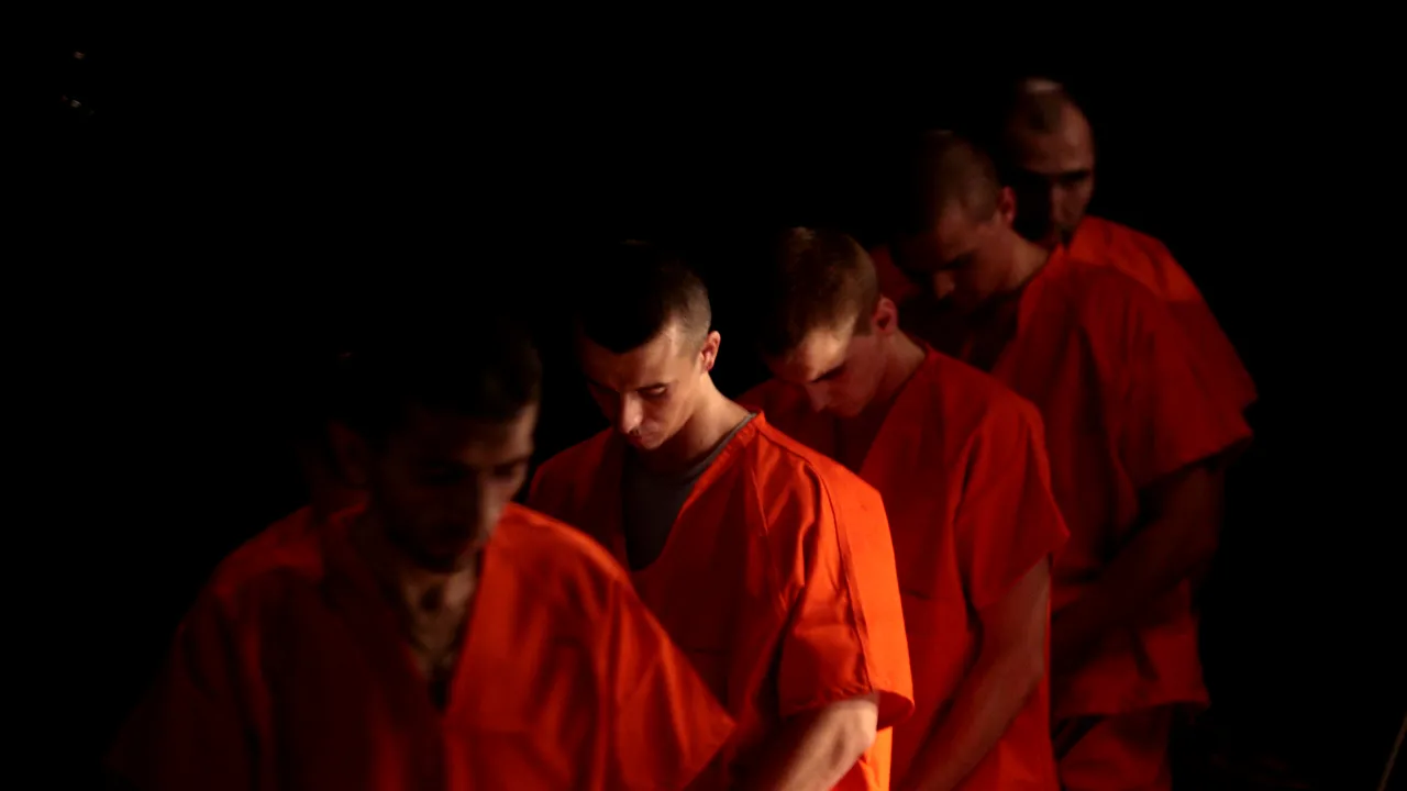 Minori din penitenciar vor juca teatru la tribunal