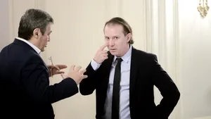 Florin Cîţu spune că ”România va ieşi din criză mai bine decât ne aşteptăm”, dar uită că sute de mii de români au rămas fără locuri de muncă