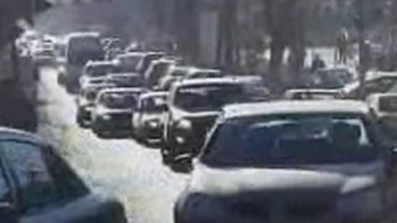 Coloană de maşini de peste 10 kilometri pe DN 1, între Comarnic şi Buşteni