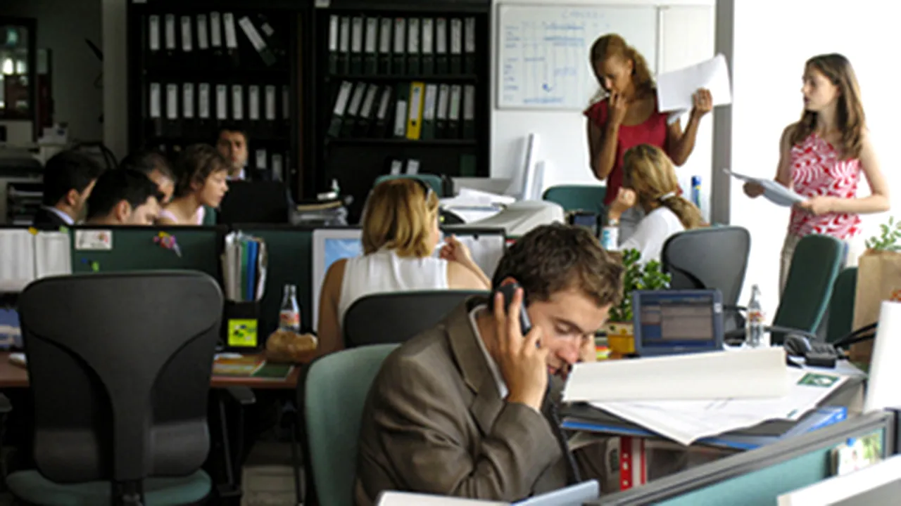 Political Instability, Econ Crisis Slashed Turnovers, Profit Of Over 50% Of Romanian SMEs - Poll
