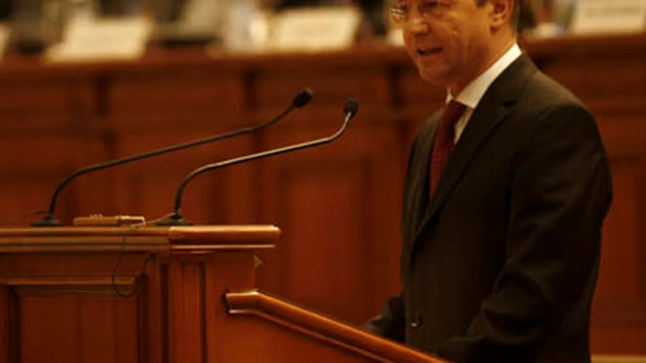 Băsescu va adresa Parlamentului un mesaj pe probleme de politică externă