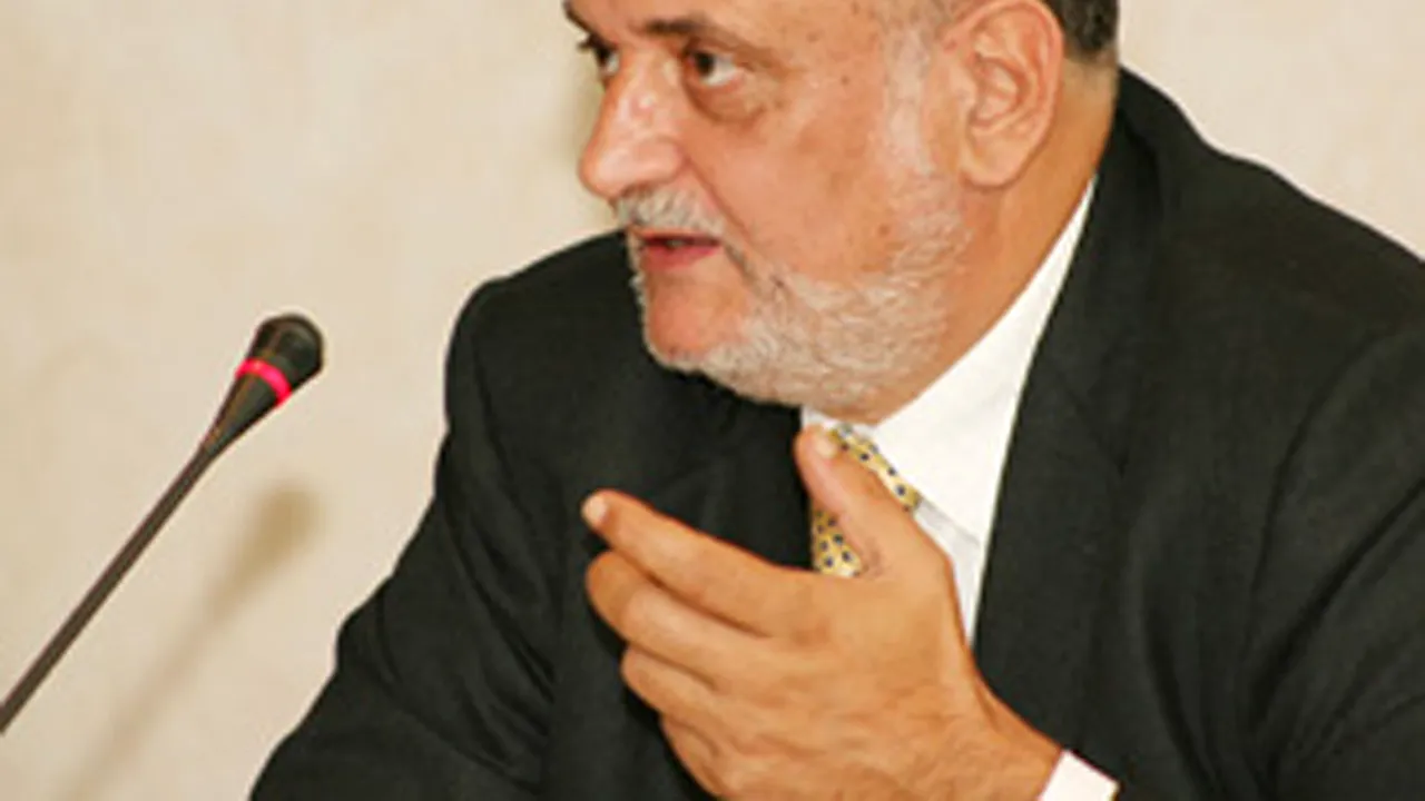 Patriciu:Geoană are spirit liberal, ar putea fi un premier potrivit dacă Antonescu devine preşedinte