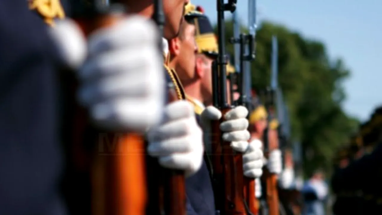 Licitaţie MApN de 1,2 milioane lei pentru asigurarea militarilor aflaţi în misiuni de luptă