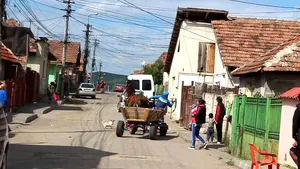 Locuinţe sociale, parcuri, dispensar şi sală de spectacole, într-un cartier de romi din Alba Iulia | FOTO
