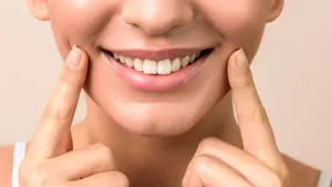 Unei femei cu o boală genetică rară i-a crescut păr într-un loc neobişnuit. Doar cinci persoane în toată lumea au mai avut acest simptom