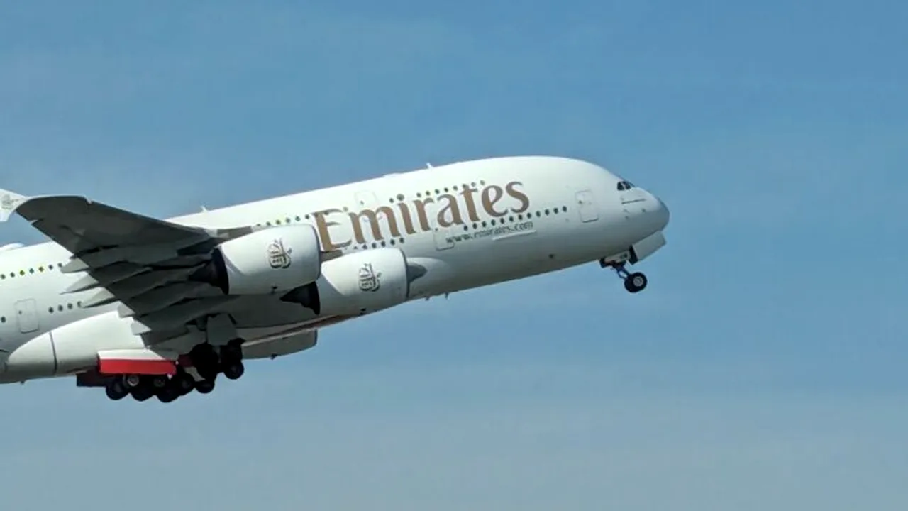 Alertă de urgență generală într-un avion care zbura între Dubai și Londra. Ce s-a întâmplat la bord