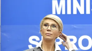 Turcan: Dăncilă să îşi ţină darurile pentru ea, ca simbol a ceea ce nu a făcut în carieră