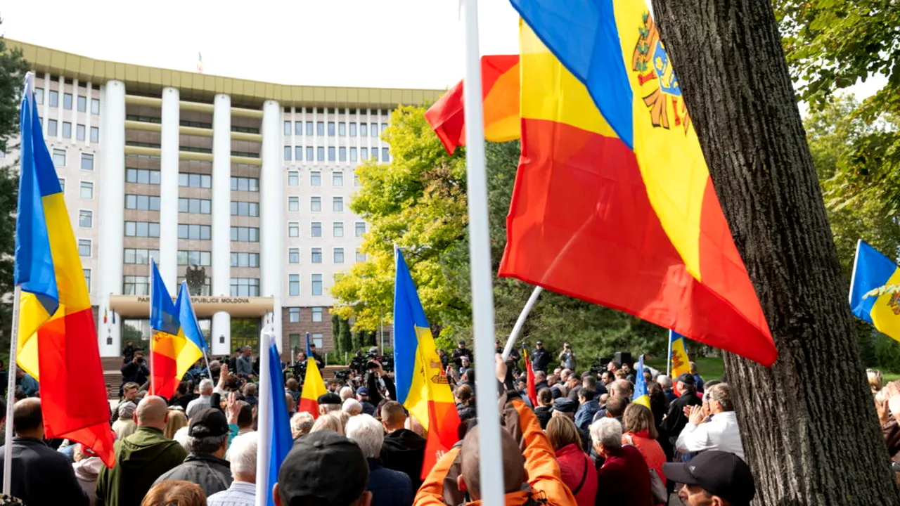 Cum sunt recrutați tineri din Republica Moldova pentru operațiuni de destabilizare în Europa: promisiuni de 500 de dolari și tabere de antrenament în Bosnia și Serbia, într-o rețea legată de Rusia