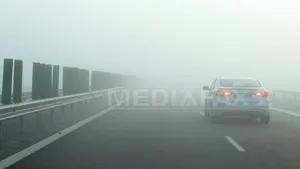 Avertizări COD GALBEN de ceaţă în Bucureşti şi 12 judeţe