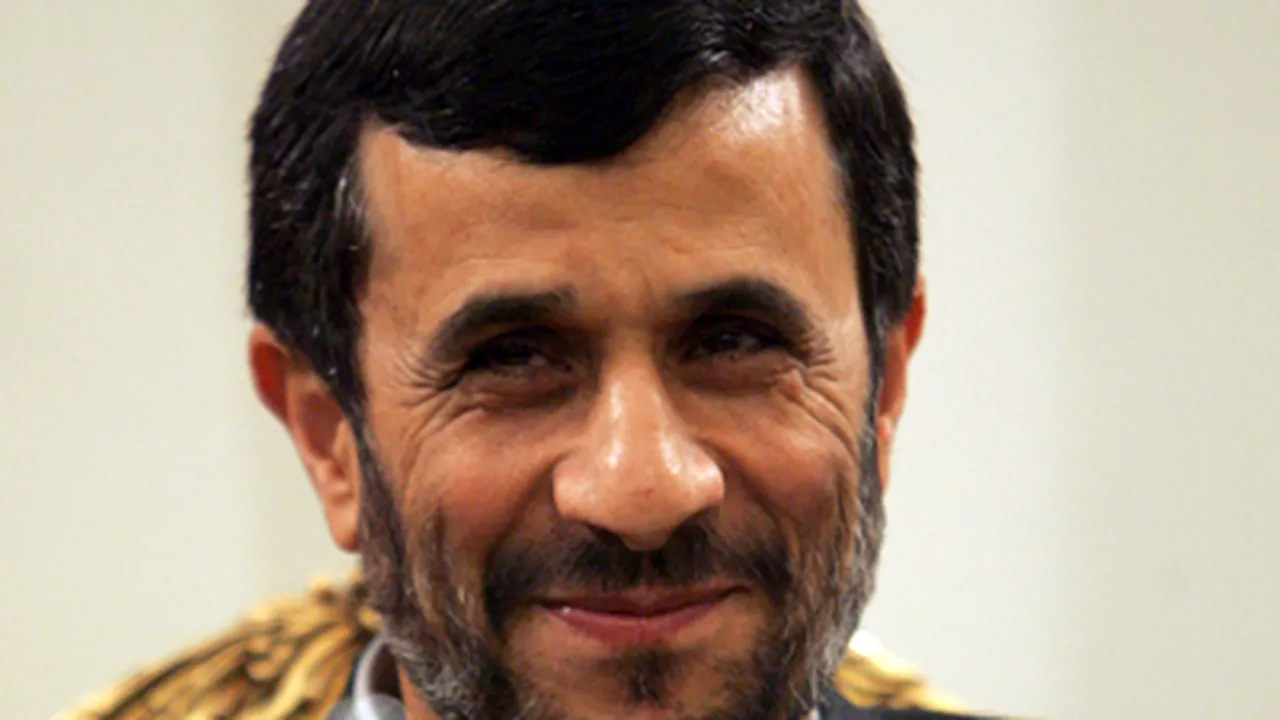 Scrisoarea adresată de Ahmadinejad lui Obama generează controverse în Iran