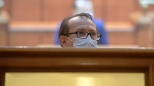 Cîţu nu susţine taxa de solidaritate: Nu e normal să vii azi şi să penalizezi marile companii