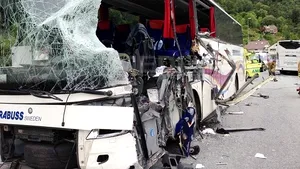 Norvegia: ACCIDENT cu două autocare în care se aflau turişti străini: Doi oameni au murit şi mai mulţi sunt răniţi grav - FOTO