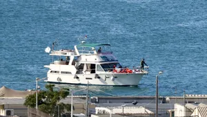 „Monstruos, rușinos și inuman”: activiștii „Flotilei Gaza” sunt forțați să îngenuncheze în Israel