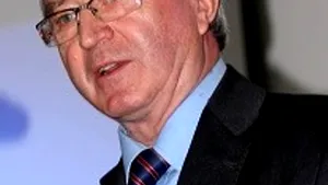 INTERVIU ZD: Profesorul Silviu Neguţ despre „putere” şi „puteri”, într-un dialog cu Horia C. Matei