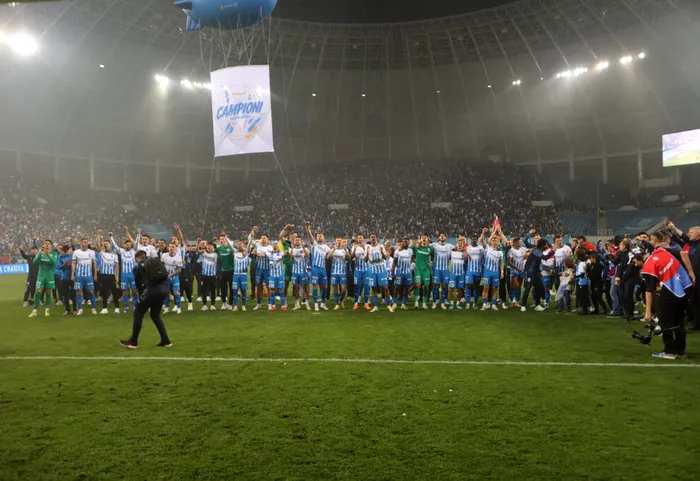 FOTO&VIDEO ”CETATEA BUCURIEI” | Universitatea Craiova este noua campioană a României la fotbal. Oltenii câștigă titlul după o pauză de 35 de ani!