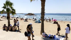 Grecia a depăşit Spania în preferinţele de călătorie ale româncelor