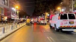 Atac armat în Tel Aviv. Cel puţin doi oameni au murit