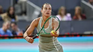 Aryna Sabalenka o învinge pe Osaka la Madrid Open și atinge borna de 150 de victorii la turnee WTA 1000