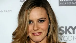 Actriţa Alicia Silverstone este însărcinată