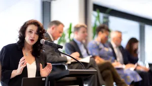 Comisarul european pentru egalitate, Helena Dalli, vizitează România 