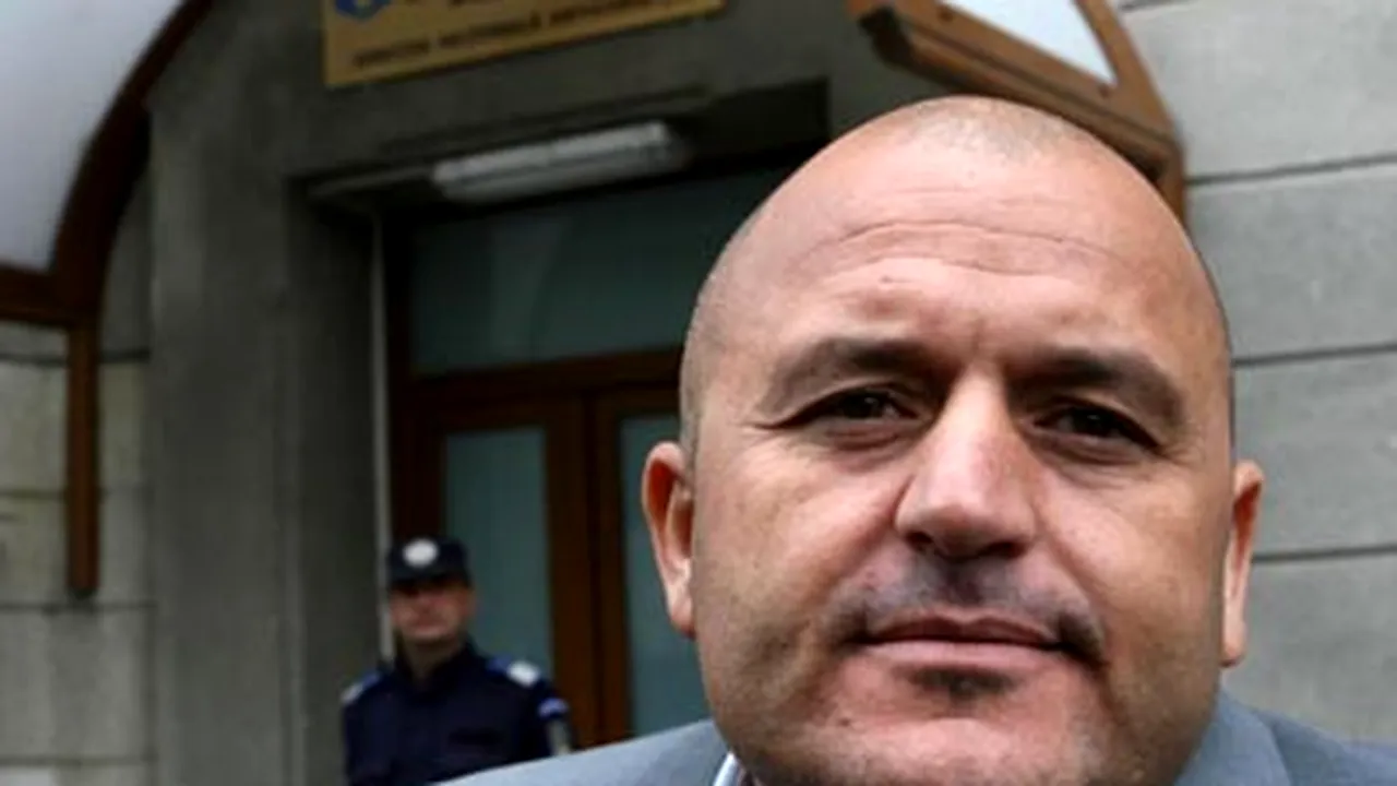 Becali i-a cerut lui Mititelu ca Universitatea Craiova să joace cu Steaua cu echipa a doua - dosar