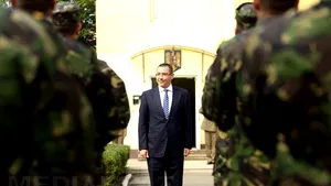 Ponta: Toţi absolvenţii academiilor MApN şi MAI au locurile de muncă asigurate