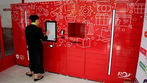 Poşta Română a instalat roboţei pentru plata facturilor şi taxelor