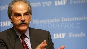 Lipsky: Noua prognoză a FMI nu anunţă recesiune globală, dar riscurile au crescut