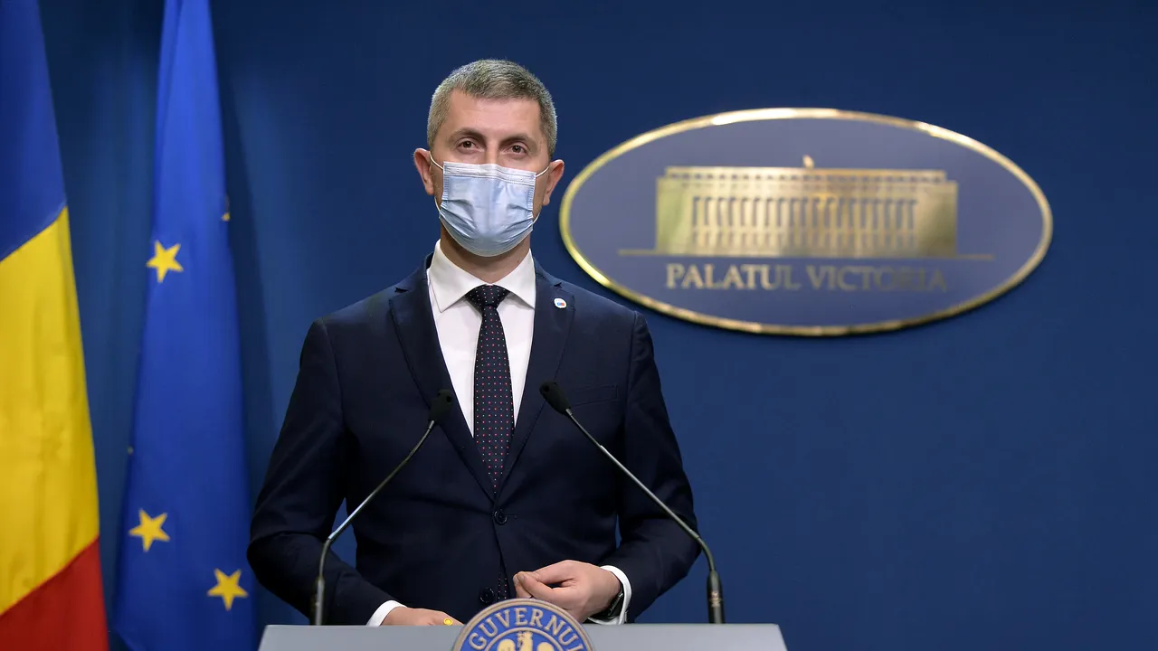 Vicepremierul Dan Barna le-a promis elevilor că vor beneficia în continuare de transport gratuit