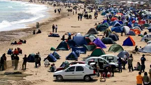 Amenzi între 10.000 şi 20.000 de lei pentru maşinile care vor intra pe plaje