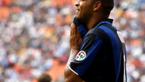 Inter Milano vrea ca Adriano să fie amendat cu suma de 150.000 de euro