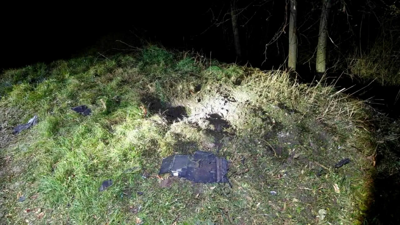 O dronă Geran a explodat în Republica Moldova. Poliția a găsit fragmente pe o rază de 120 de metri