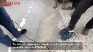 Un reporter BBC i-a făcut cadou propriii pantofi unui om desculţ, care avea de mers sute de kilometri pe jos