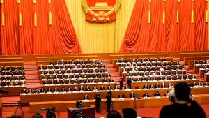 MONITORUL APĂRĂRII | China avertizează că nu se teme de un conflict comercial cu Statele Unite