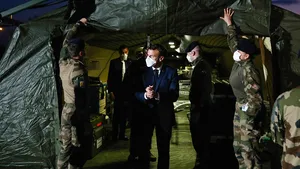 Armata franceză lansează Operaţia Resilience pentru combaterea noului coronavirus