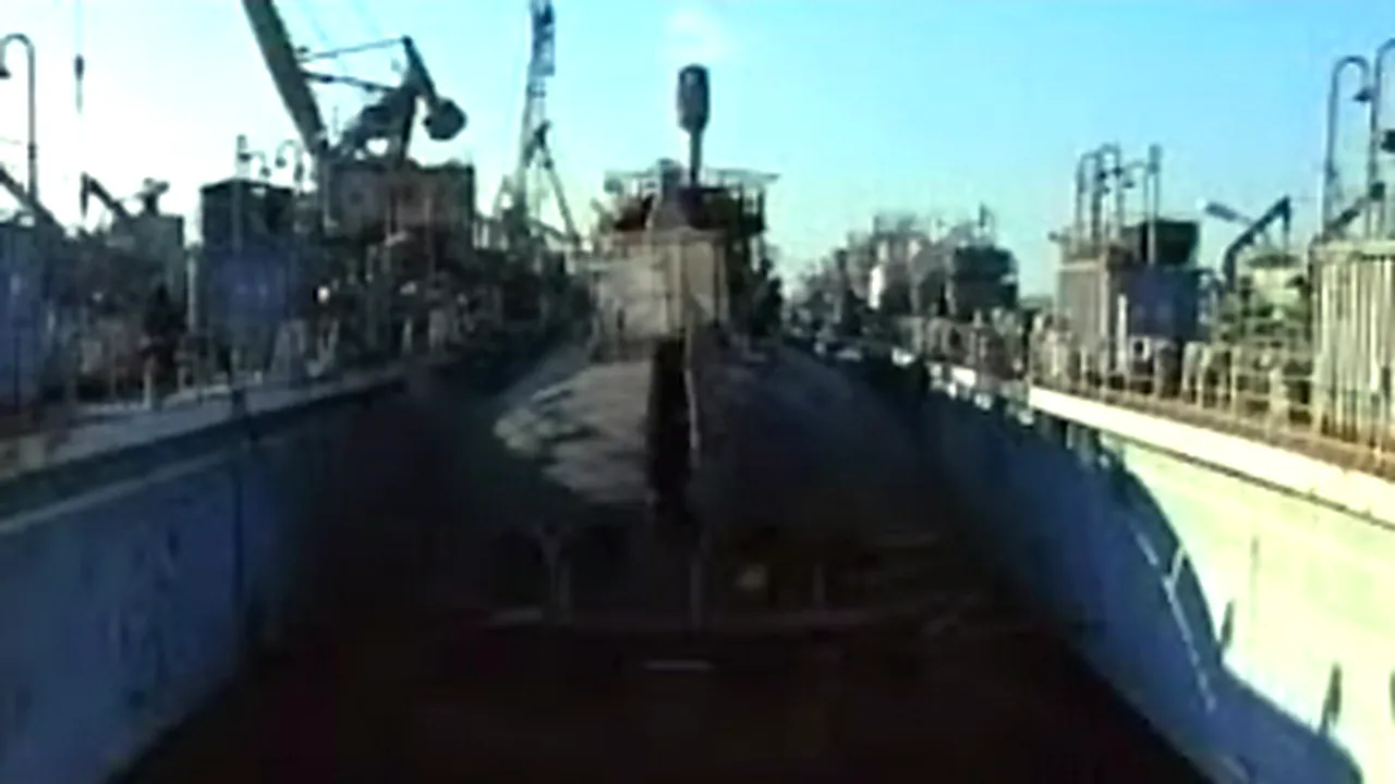 Echipajul submarinului Nerpa se îndoieşte de versiunea oficială privind accidentul