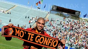 Peste 5.000 de fani au asistat la prezentarea lui Adriano la AS Roma
