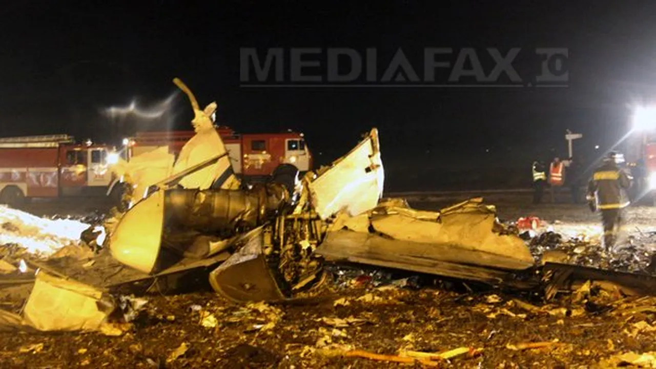 Accidentul aviatic din Rusia: Boeingul prăbuşit a avut şapte exploatanţi, inclusiv Blue Air. Avionul a mai fost implicat într-un accident