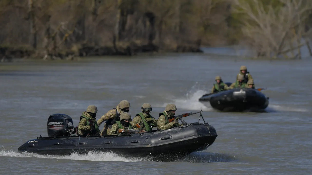 S-a aprobat participarea Armatei Române la misiunea de asistenţă de securitate şi instruire NATO-NSATU şi înfiinţarea unui centru de instruire maritimă pentru militarii ucraineni, în România
