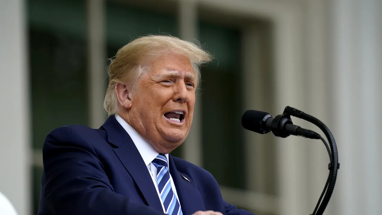Donald Trump a respins proiectul de buget destinat Pentagonului