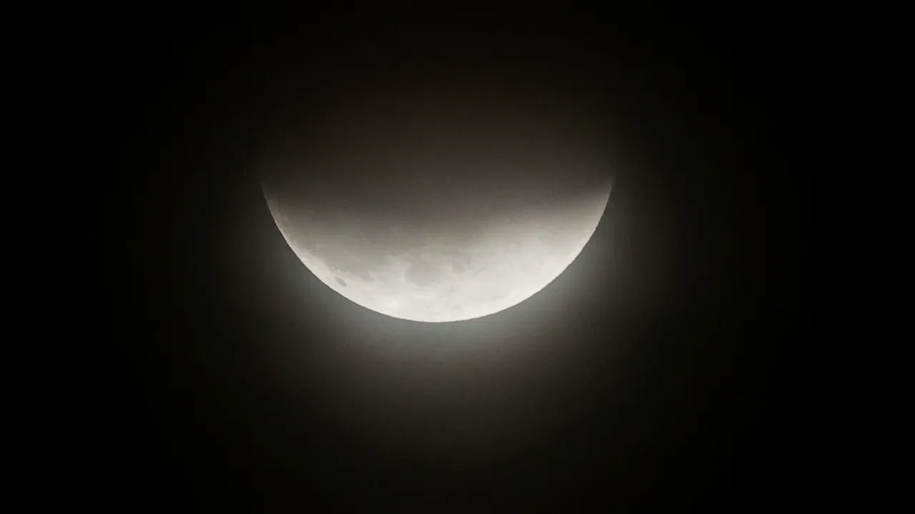 HOROSCOP Sâmbătă, 5 noiembrie - Aşteptări înşelate pentru aceste zodii. Au sperat la mai mult decât pot avea

