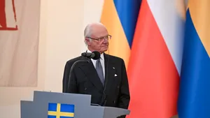 Regele Suediei, vizită oficială în Ucraina și discuții cu Volodimir Zelenski la Lviv 