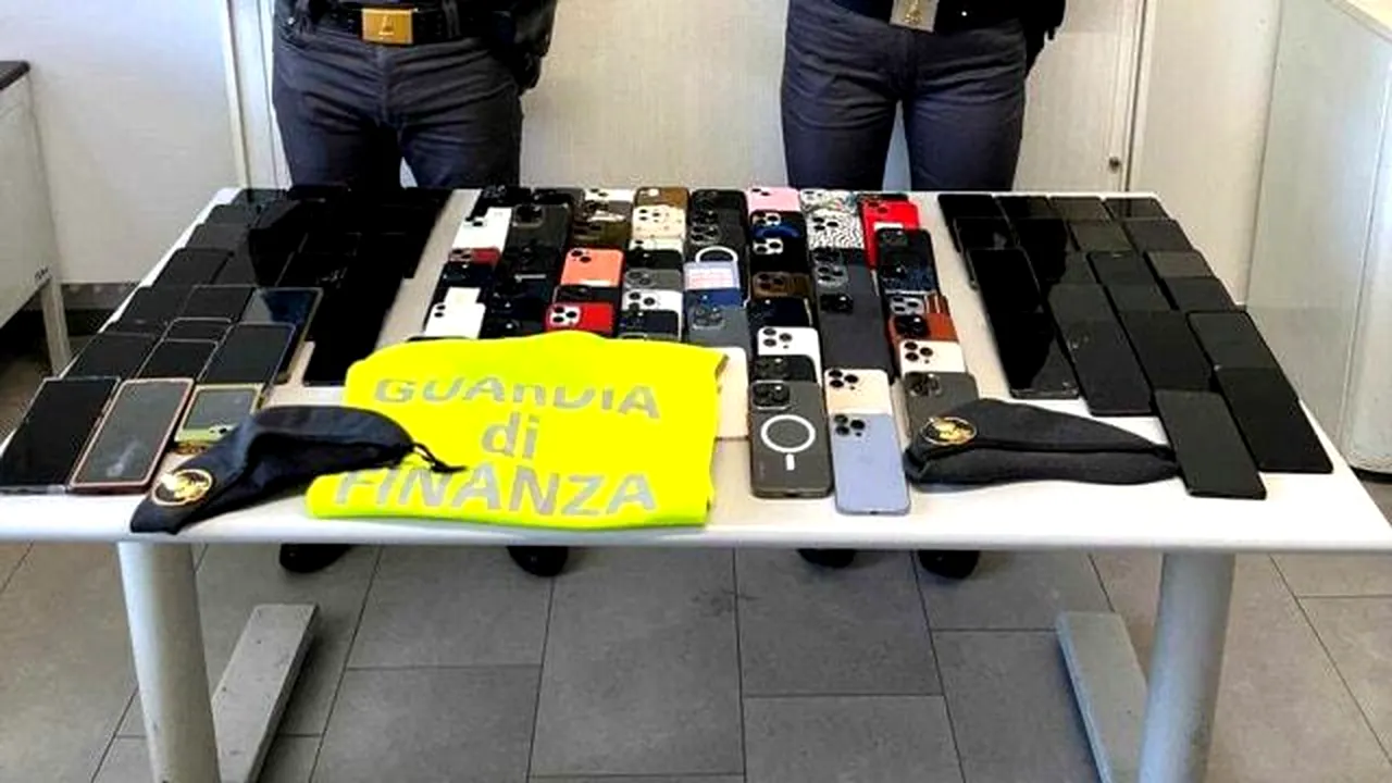 Un român a furat 121 de telefoane la un festival din Zurich