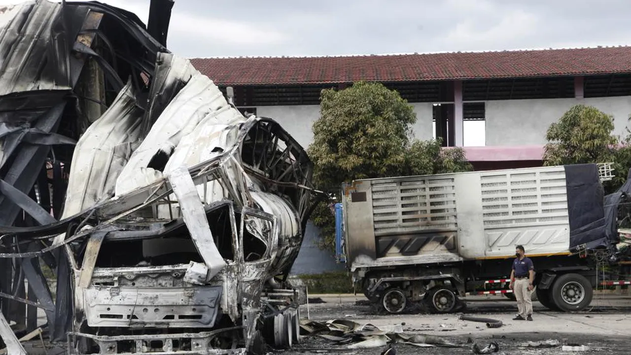 Atentate cu bombă şi incendii provocate, în sudul Thailandei