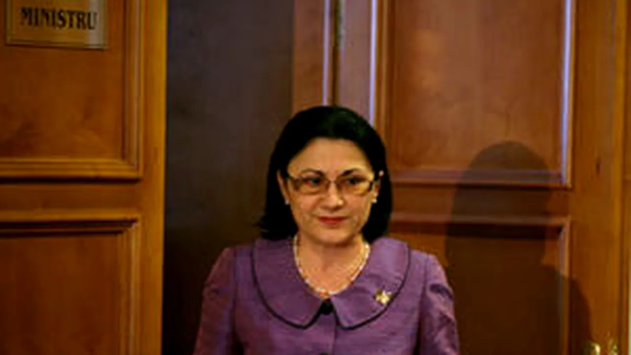 Romanian PM Cancels Ex-Education Min’s Order On School Management Appointments